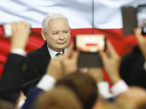Les populistes obtiennent un deuxième mandat de quatre ans en Pologne