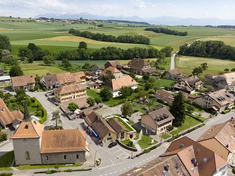 Les familles suisses rêvent toujours de posséder une maison (étude)
