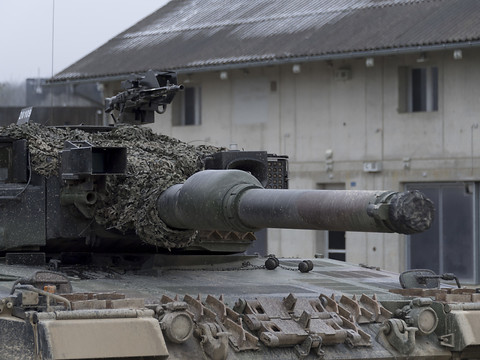 Les volumes d'exportation d'armes en hausse après neuf mois