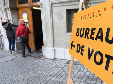 Vote anticipé: participation aux fédérales légèrement en hausse