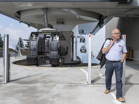 Une cabine de téléphérique chute à Schwyz
