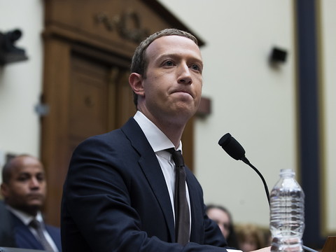 Au Congrès, le patron de Facebook ouvert à discuter du projet Libra