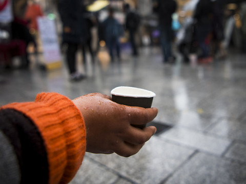L'interdiction de mendier a produit ses effets dans l'espace public