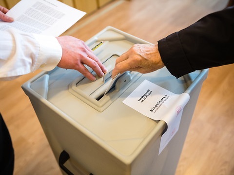 L'extrême droite allemande poursuit son envol électoral