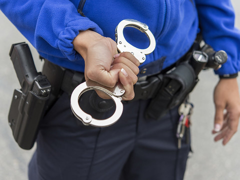 Jeune homme gravement blessé à coups de couteau à St-Gall