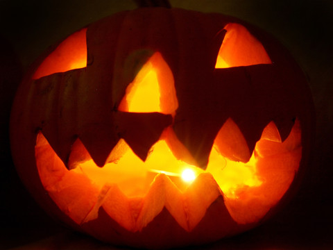 Halloween: tirs de balles en caoutchouc à Bienne, blessés à Zurich