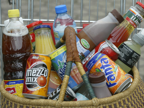 Les Suisses en manque de récipients réutilisables pour leurs achats