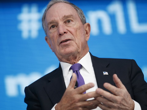 Présidentielle américaine: Bloomberg se rapproche d'une candidature