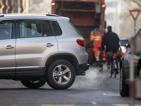 Les micro-caoutchoucs, bien plus nombreux que les micro-plastiques