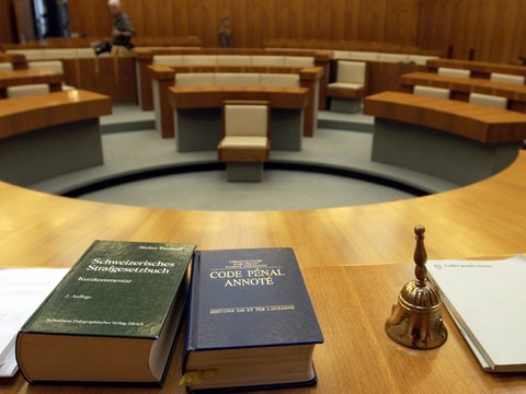 Treize et quinze ans de prison pour des parents diaboliques