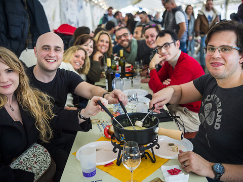 Tartegnin (VD): 120 personnes ont concouru au Mondial de la fondue