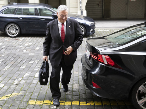 Surprise: le PDC Filippo Lombardi pas réélu - UDC et PS passent