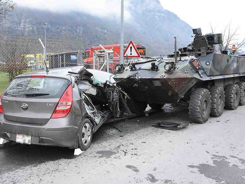 Octogénaire décédée après une collision contre un char militaire