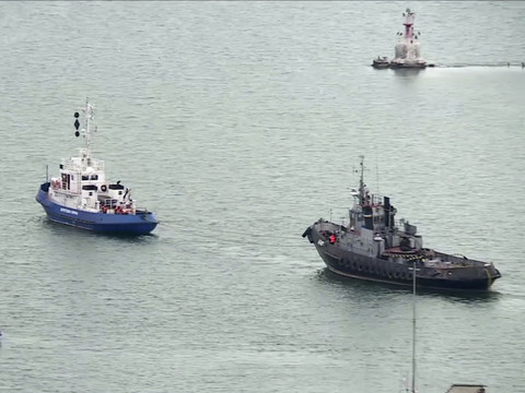 Moscou restitue des navires militaires à Kiev