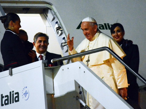Arrivée du pape en Thaïlande, 1ère étape de sa tournée asiatique