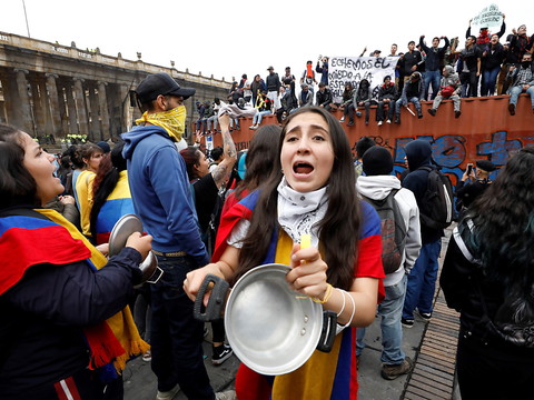 Bogota se remet de son premier couvre-feu depuis les années 70