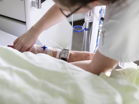 Soutien partiel du Conseil fédéral au contre-projet à l'initiative