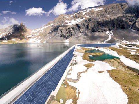 Glaris: Axpo prévoit la première station solaire alpine suisse