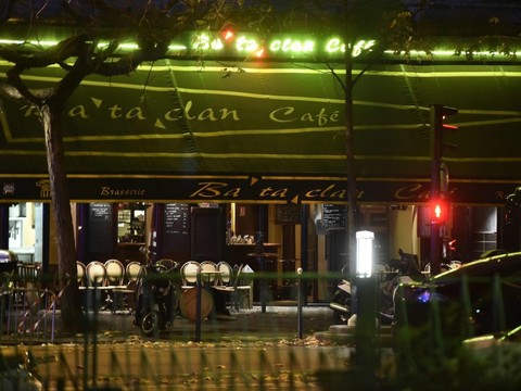 Attentats de novembre 2015: procès requis pour 20 personnes