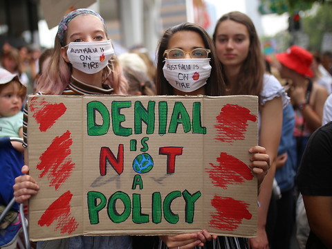 Europe et Asie manifestent pour le climat