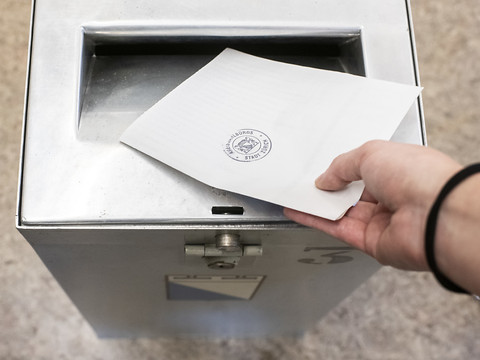 Le PS et le PEV tiennent leurs assemblées des délégués
