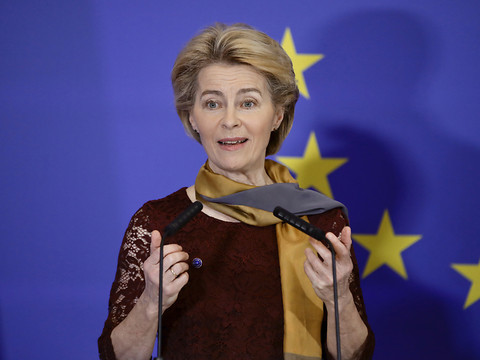 UE: Ursula Von der Leyen et Charles Michel prennent les commandes