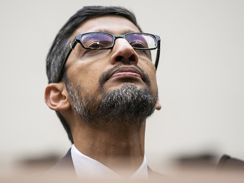 Sundar Pichai prend seul les rênes de Google et d'Alphabet