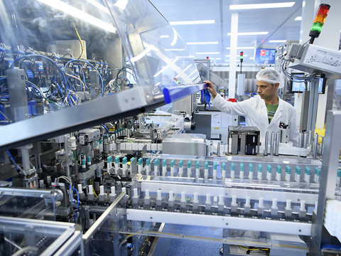 Des pays de l'UE veulent interdire l'exportation de médicaments