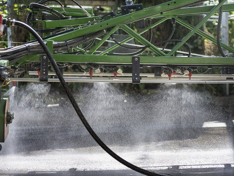 L’Office fédéral de l’agriculture interdit le chlorothalonil
