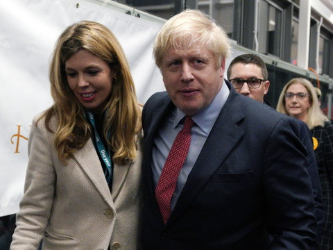 Cap sur le Brexit pour Boris Johnson, vainqueur des élections