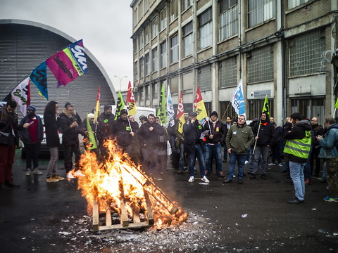 Retraites françaises: situation bloquée quelques jours avant Noël
