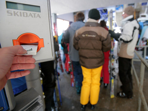 Kudelski supprime 10% de l'effectif de sa filiale Skidata