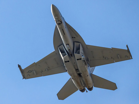 Le Parlement donne son feu vert à l'achat de nouveaux avions