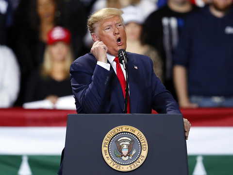 Destitution de Trump: la bataille du procès est engagée