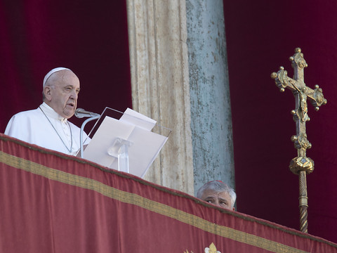 Le pape appelle à 