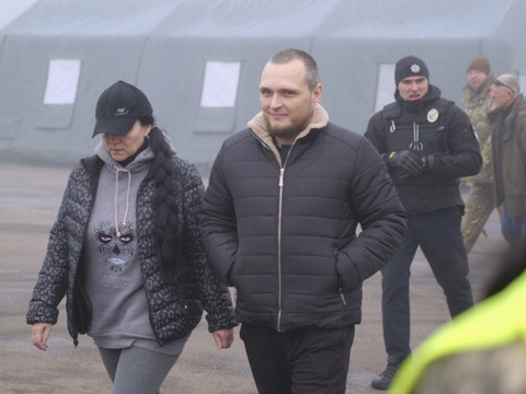 Echange de prisonniers entre Kiev et séparatistes prorusses