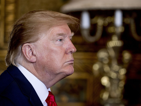 Donald Trump lève plus de fonds que ses rivaux démocrates