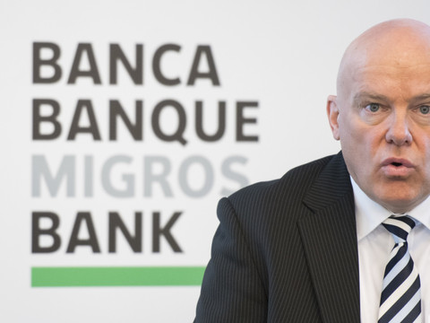 La vente d'immeubles fait bondir le bénéfice de Banque Migros