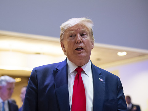 Trump impose à Davos sa bataille commerciale