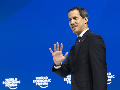 Guaido veut de la Suisse une action contre l'extraction d'or