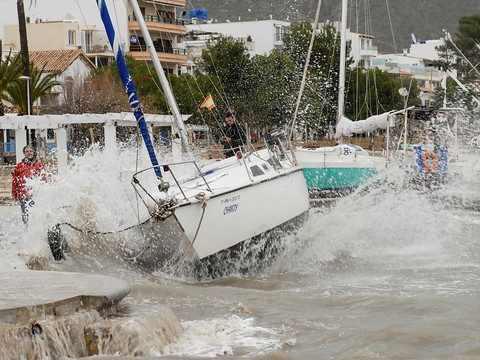 La tempête Gloria fait au moins neuf morts en Espagne