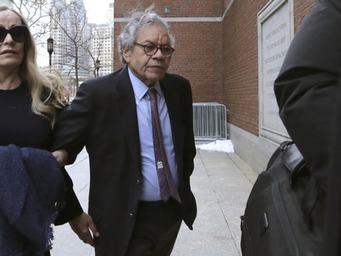 Opiacés: le fondateur d'un laboratoire condamné, une première