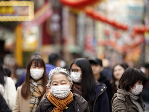 Premiers cas de contamination entre humains hors de Chine