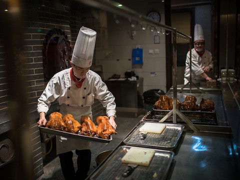Un tiers des restaurants romands hors-la-loi