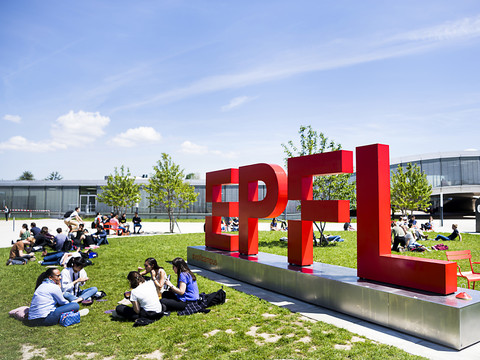 Les étudiants suisses restent étudier dans leur région linguistique