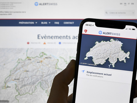 Test réussi pour les sirènes, retards sur l’appli Alertswiss