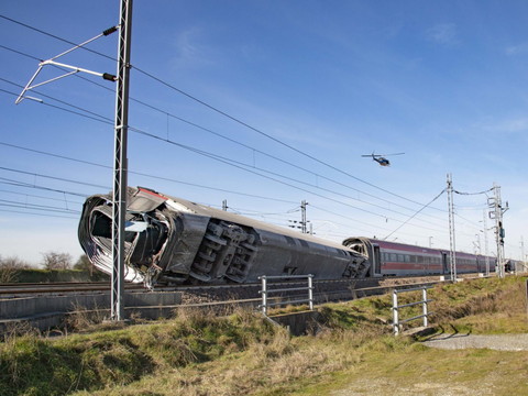 Deux morts dans le déraillement d'un train à grande vitesse