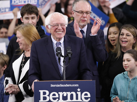 Primaire du New Hampshire: Sanders en tête, revers pour Biden
