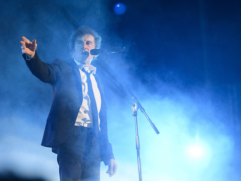 Clara Luciani, Philippe Katerine et Alain Souchon primés en France