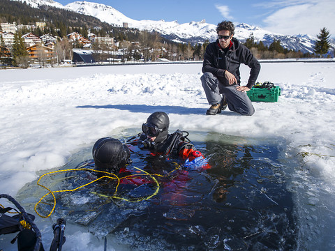 Des étudiants astronautes s'entraînent à Crans-Montana